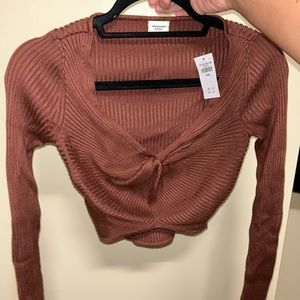 Long sleeve brown sweater